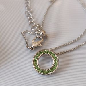 Delicate peridot circle pendant necklace